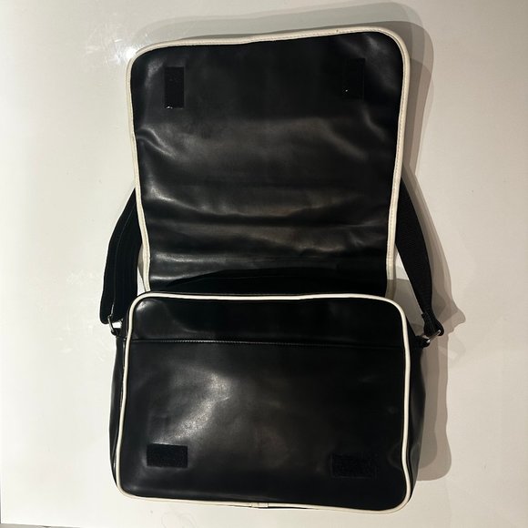 Rare 2006 FIFA World Cup Unisex Courier Bag Never Used Official License - Picture 7 of 14